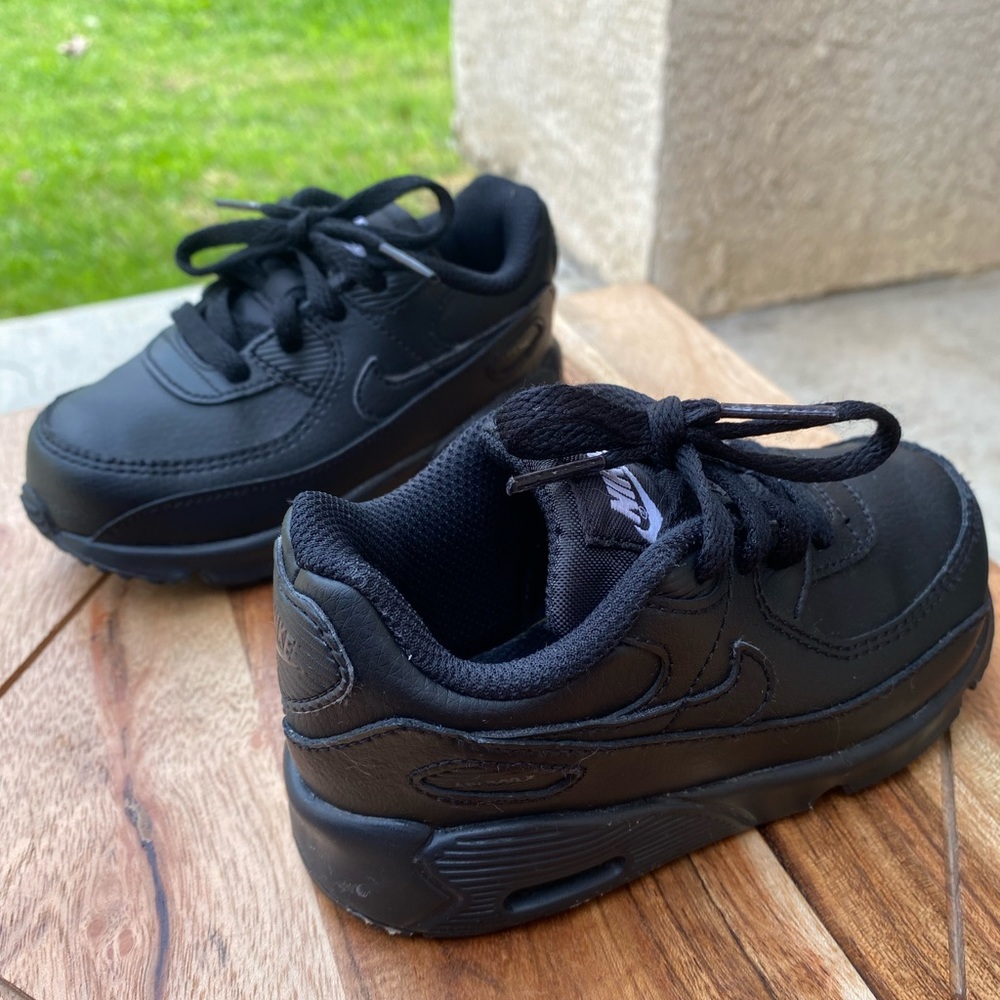 All black Size 8c toddler Air Max 90 Nike Shoes